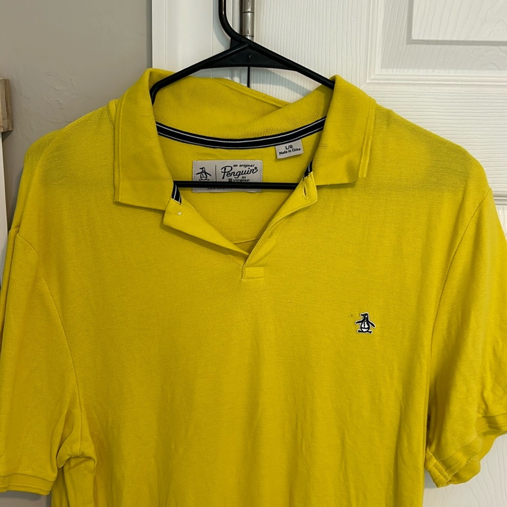 Original Penguin 🐧 organic cotton blend size Large. Yellow